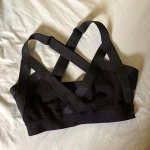 Aritzia Community Bra / Bra Top